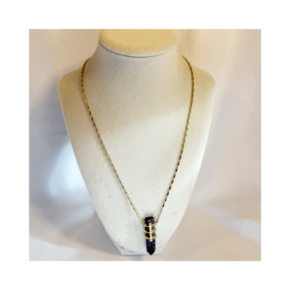 Stella & Dot Gold Legend Pendant Necklace